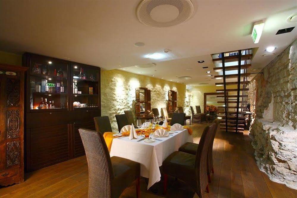 Hotelli Rixwell Collection Savoy Boutique 4*